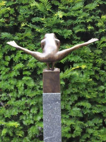 Beeld voor binnen of buiten - Brons - Kikker Jump op blokje - 26x40x18 cm - Afbeelding 4