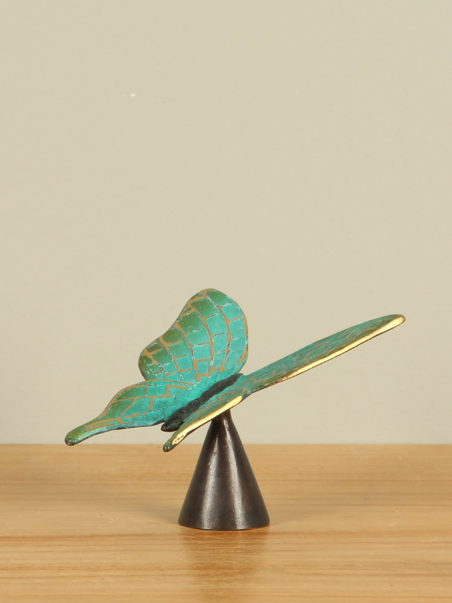 Herdenking - Groen - Brons - Vlinder groen - 8x11x12 cm