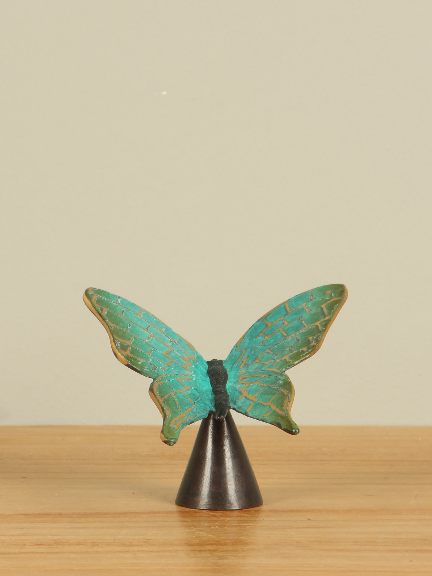 Herdenking - Groen - Brons - Vlinder groen - 8x11x12 cm - Afbeelding 4