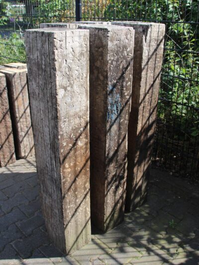 Sokkel / Zuil – Bruin – Eiken spoorbiels – 120x25x15 cm