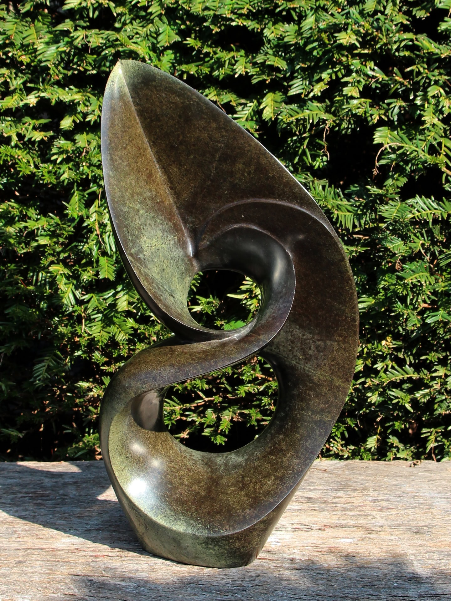 Tuinbeeld - Cheetah jade - Groen - Natuursteen - Glorious - 42x25x18 cm