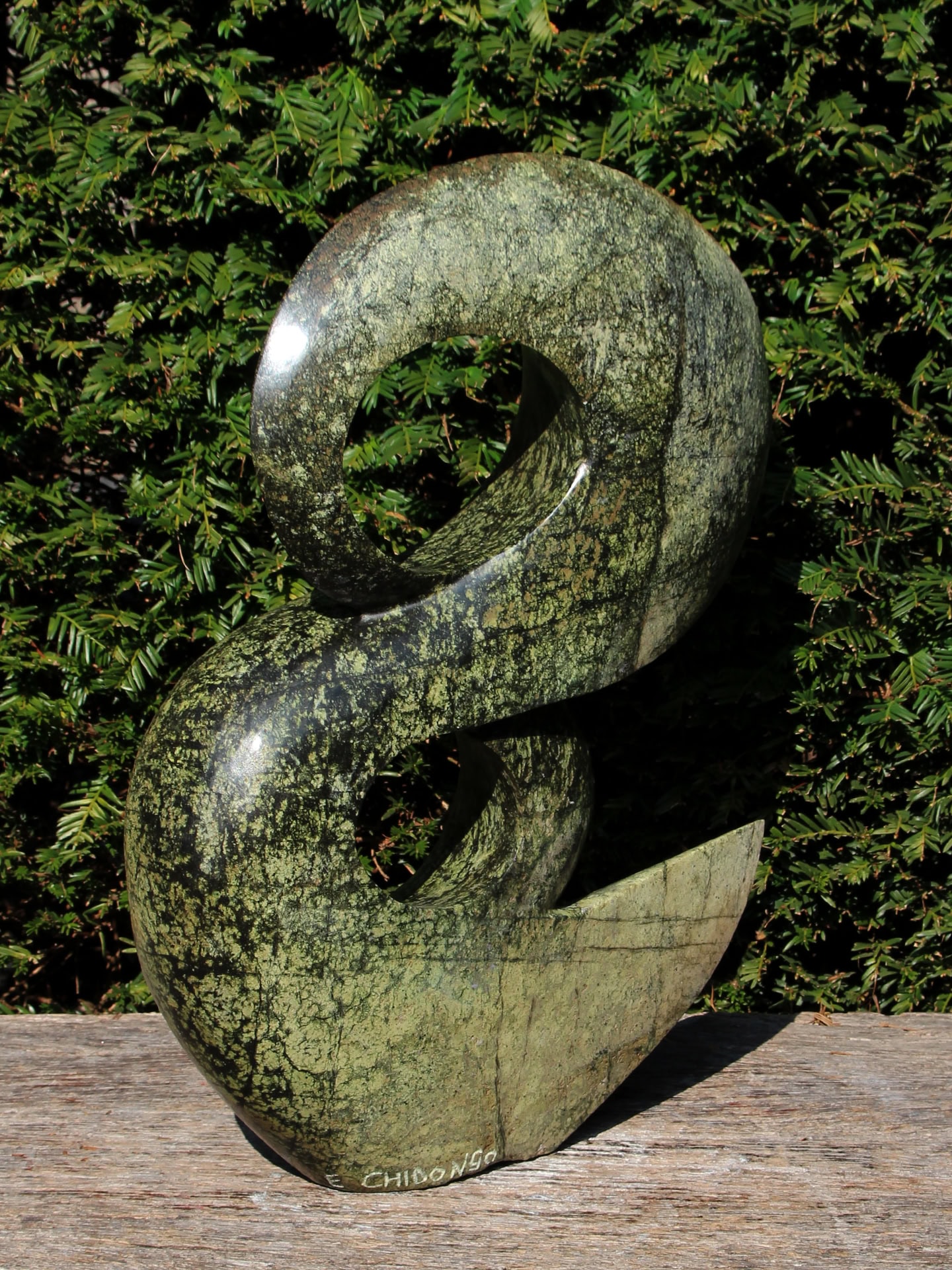 Tuinbeeld - Cheetah jade - Groen - Natuursteen - Swan - 45x30x15 cm - Afbeelding 3