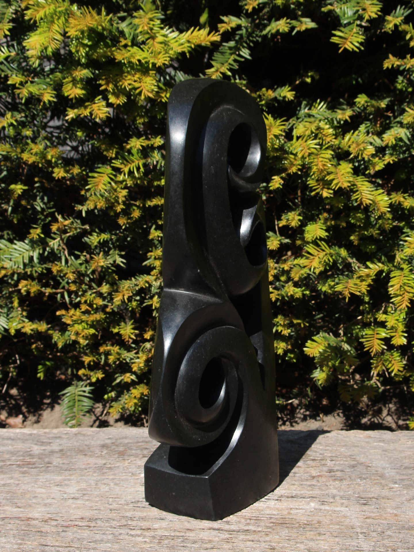 Tuinbeeld - Springsteen - Zwart - Natuursteen - Alive - 42x20x7 cm - Afbeelding 2