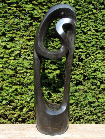 Tuinbeeld – Springsteen – Zwart – Natuursteen – Designo nr 1 – 79x23x17 cm