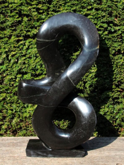 Tuinbeeld – Springsteen – Zwart – Natuursteen – Mystical – 77x42x19 cm