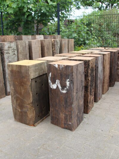 Sokkel / Zuil – Bruin – Basralocus hardhout – Meerpaal – 60x25x25 cm