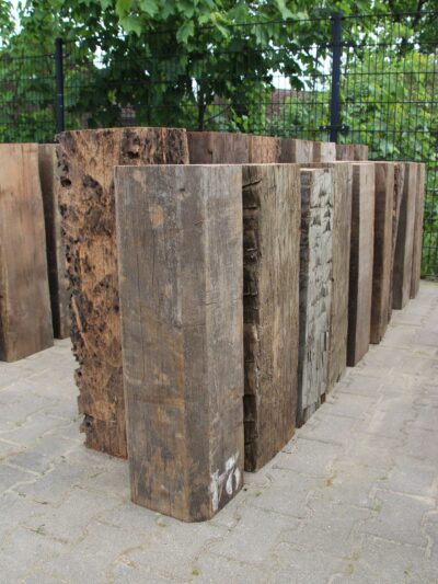 Sokkel / Zuil – Bruin – Basralocus hardhout – Meerpaal – 80x25x25 cm