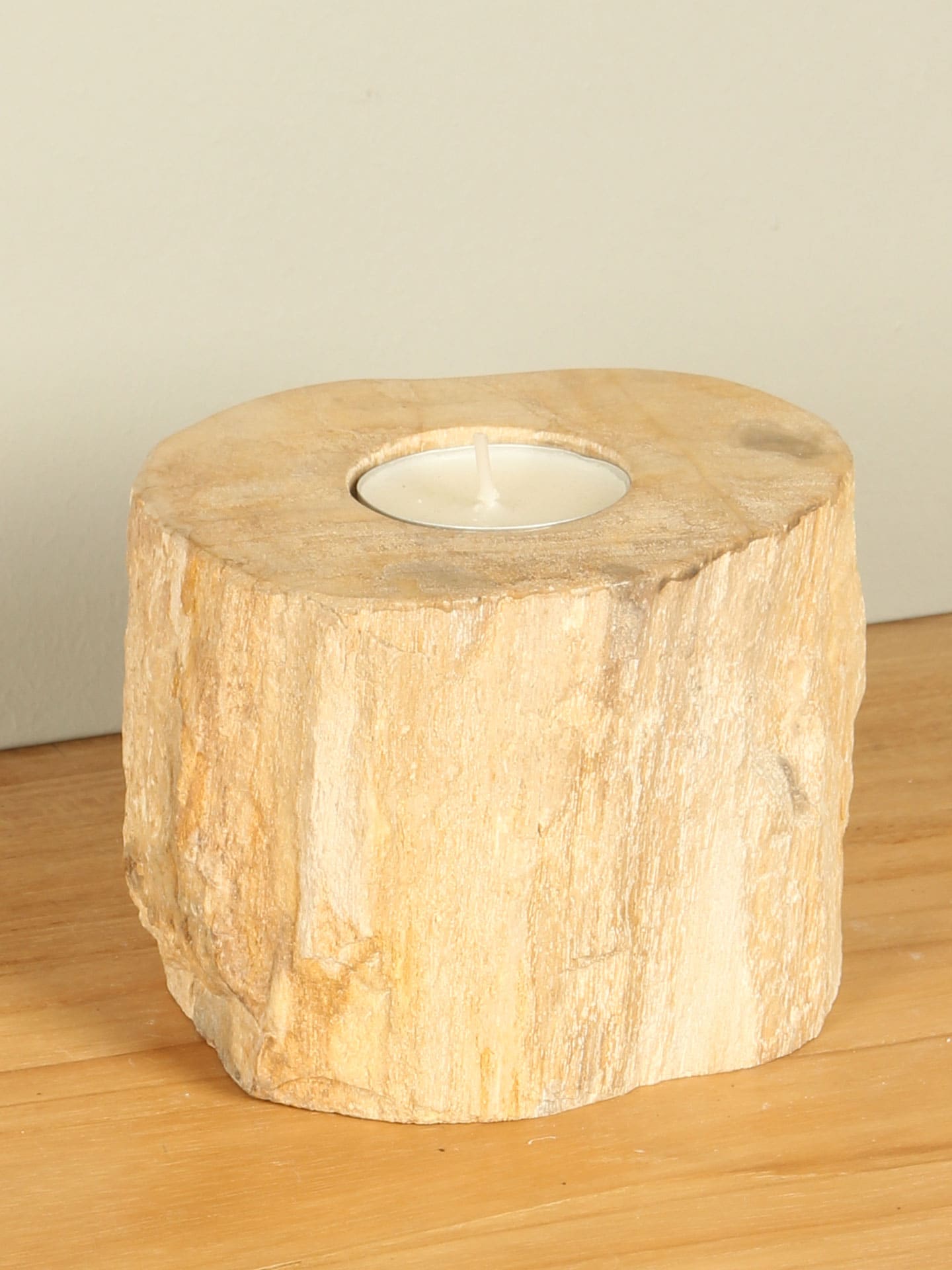 Waxinelichthouder - Lichtbruin - Versteend hout - nr. 24 - 8x10x9 cm