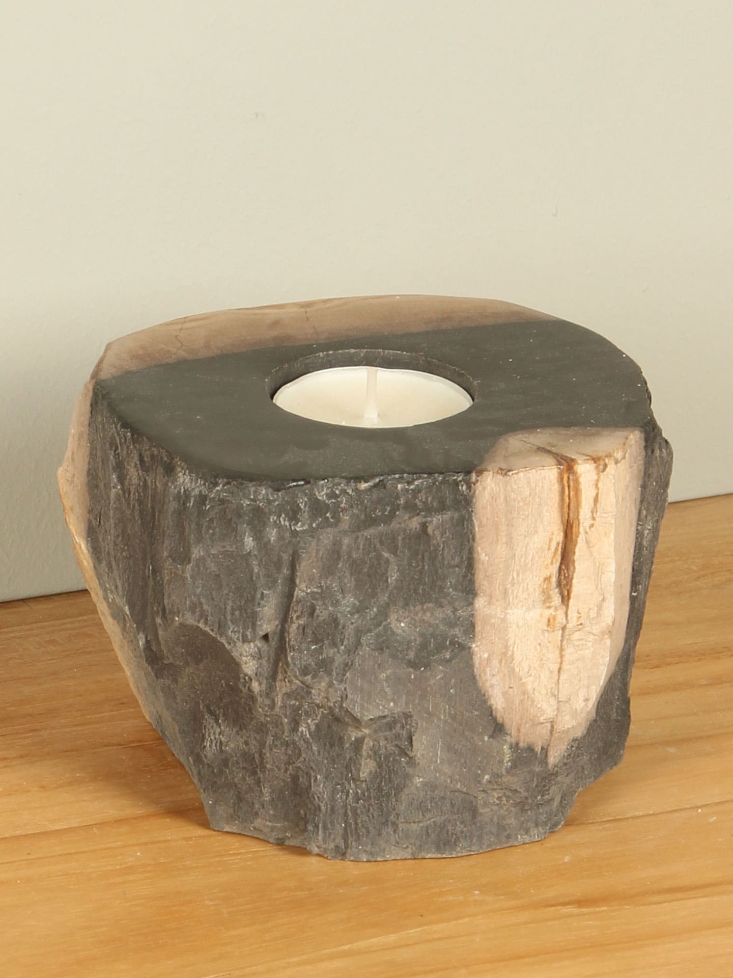 Waxinelichthouder - Zwart - Versteend hout - nr. 21