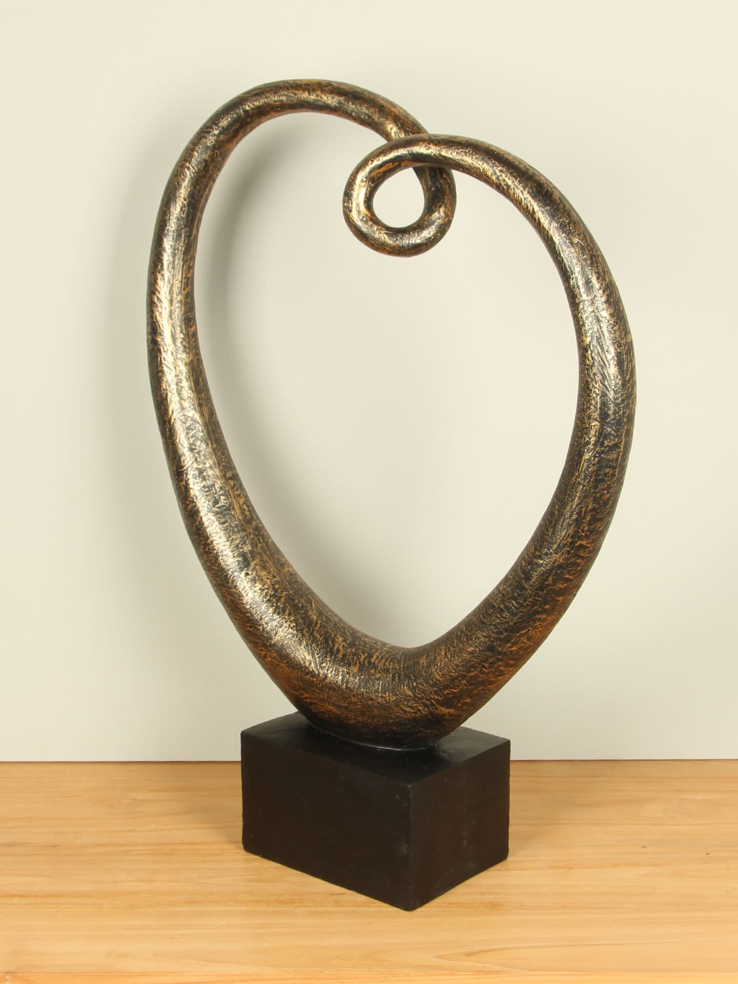 Beeld voor binnen of buiten - Resin - Heart - 69x14x4 cm - Afbeelding 4