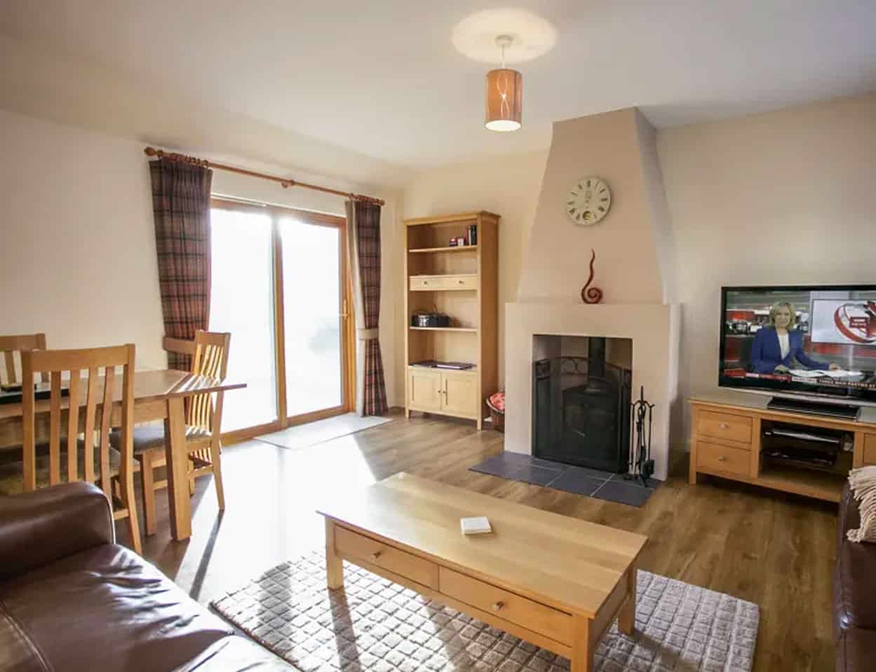 Courtyard Cottages 2: Club Cottage