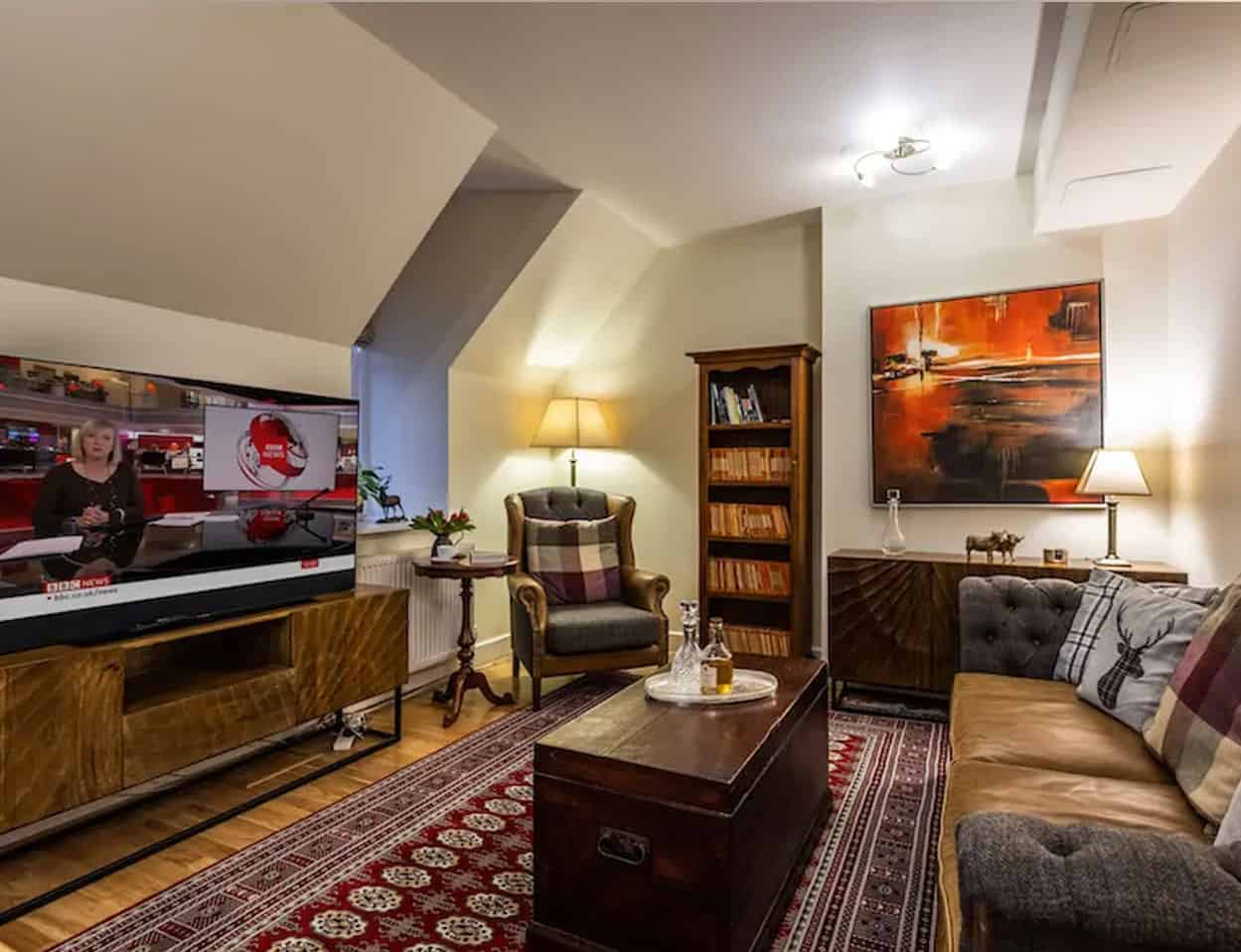 Moat House 8: The Harris Apartment