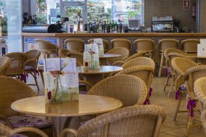 &nbsp;>thisisjustarandomplaceholder<bar-hotel-les-palmeres | Iberian Press®&nbsp;