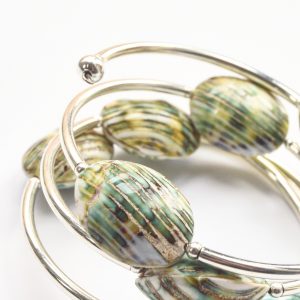 &nbsp;>thisisjustarandomplaceholder<Truffle-Road-pulsera-nacar-verde-y-blanco | Iberian Press®&nbsp;