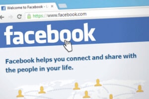  >thisisjustarandomplaceholder<Interface facebook - IP | Iberian Press® 