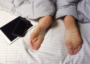 &nbsp;>thisisjustarandomplaceholder<Imagen-1-NP-Recharge-Energy-Tres-de-cada-cuatro-espanoles-no-duermen-lo-suficiente-por-culpa-del-estres-y-las-pantallas | Iberian Press®&nbsp;