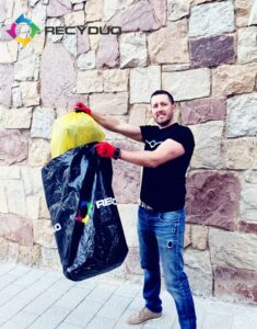 &nbsp;>thisisjustarandomplaceholder<DINO-VERONA_CEO-FOUNDER_RECYDUO | Iberian Press®&nbsp;