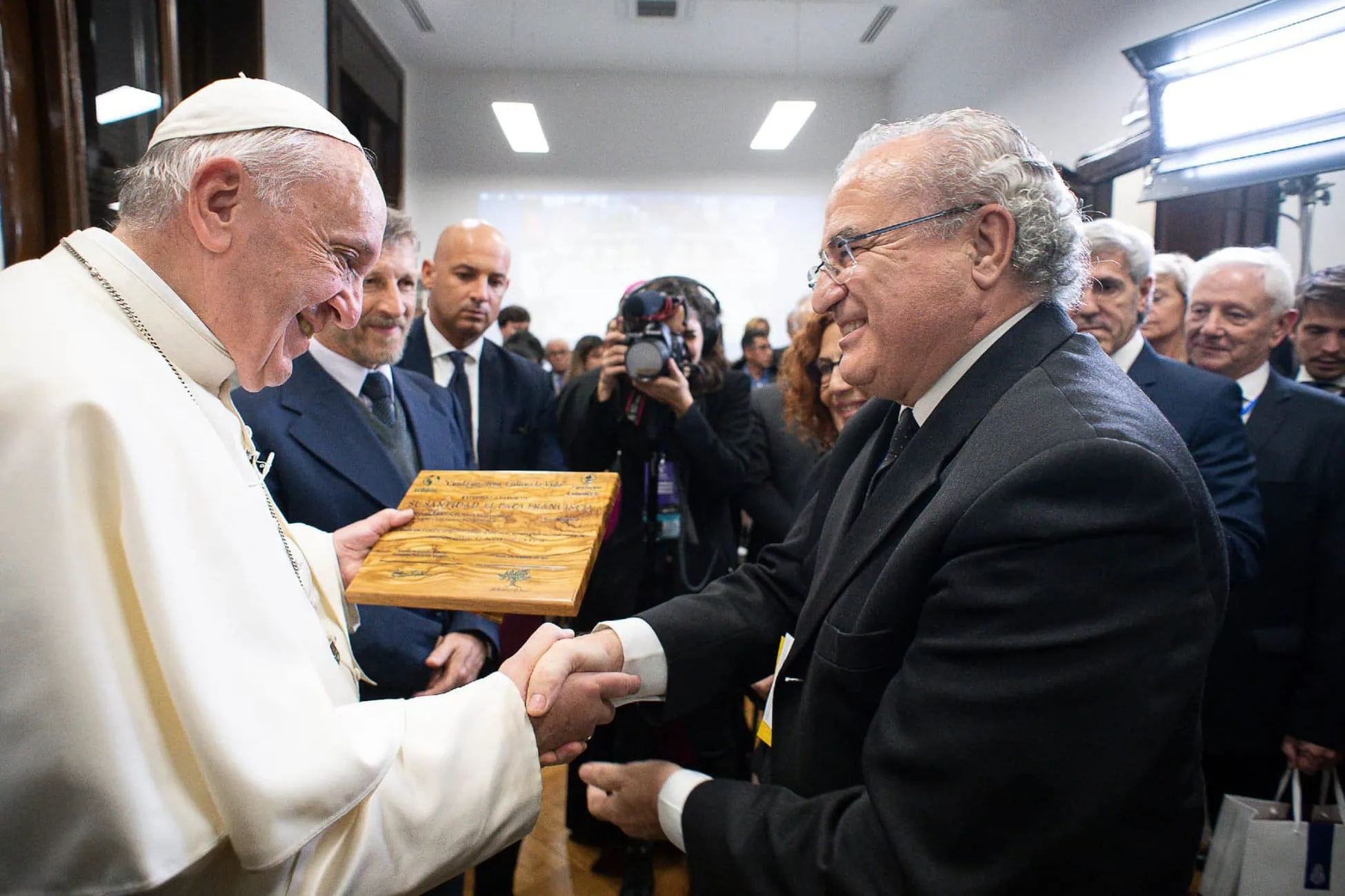 ENTREGA-PAPA-FRANCISCO