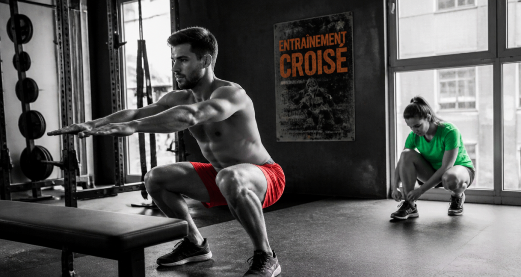 Homme squat et femme running, jogging et musculation