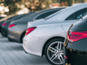 Auto usate e noleggio veicoli, processo di ritiro e consegna facilitato.