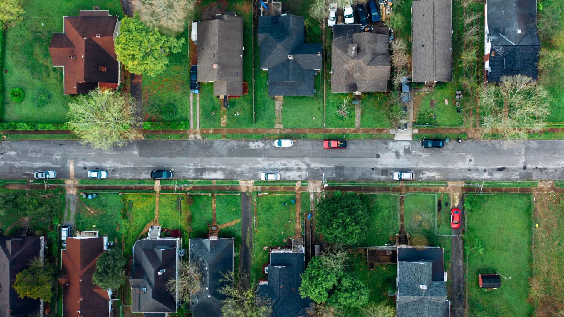 Master-Planned Communities vs Older Neighborhoods for Las Vegas Rentals