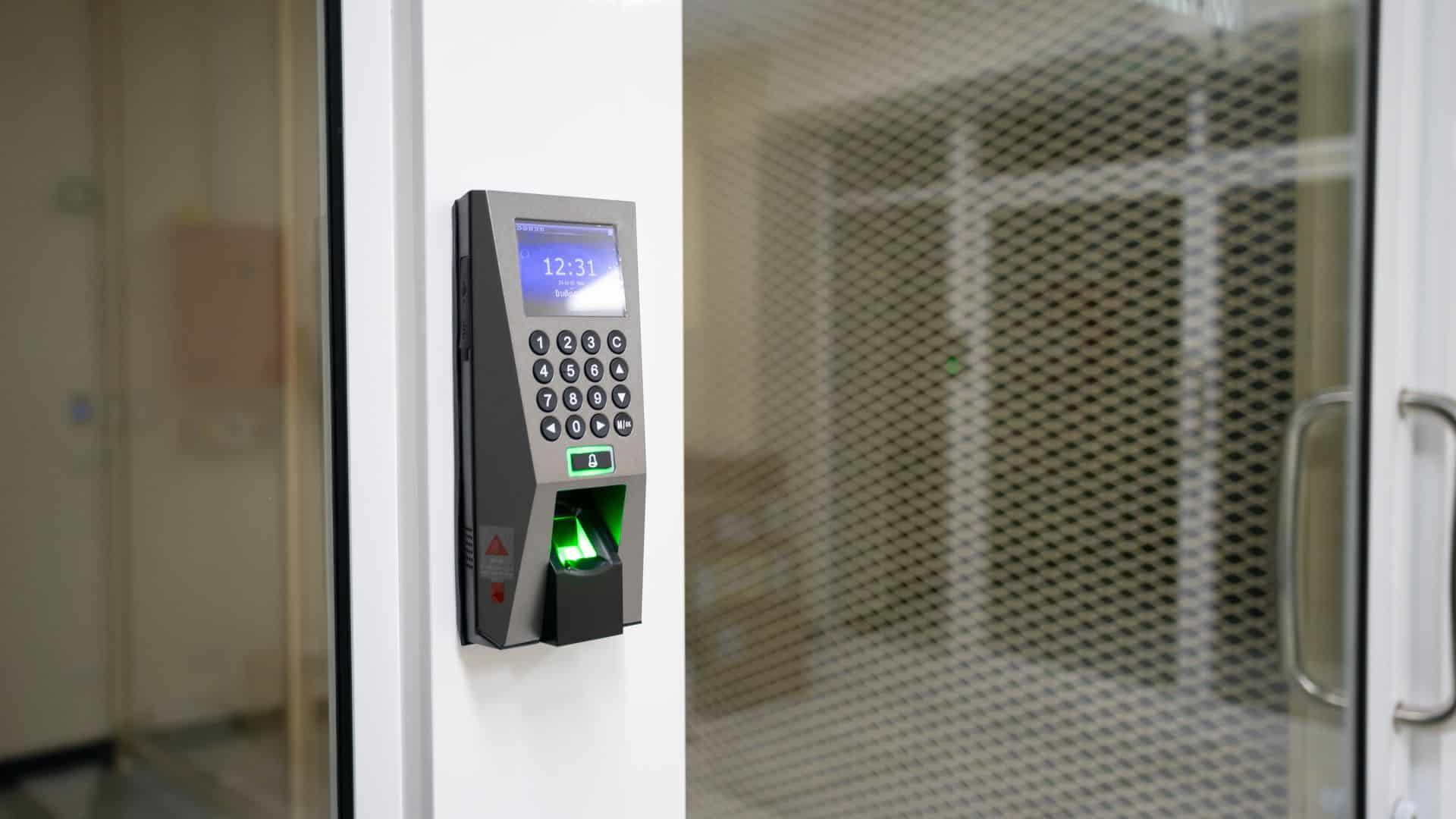 Rekeying, Smart Locks and Key Handoff at Las Vegas Rentals