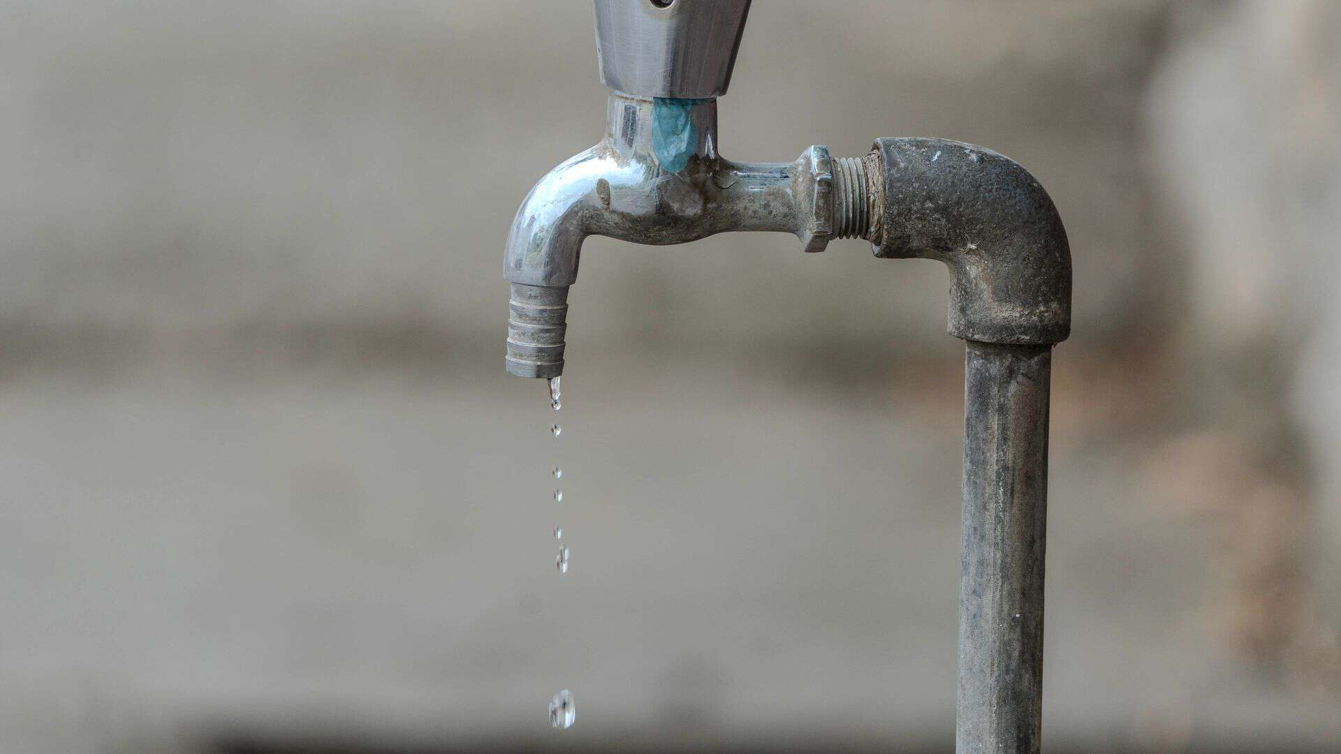Water Leaks and High Bills in Las Vegas Rentals, Who Pays and What to Fix