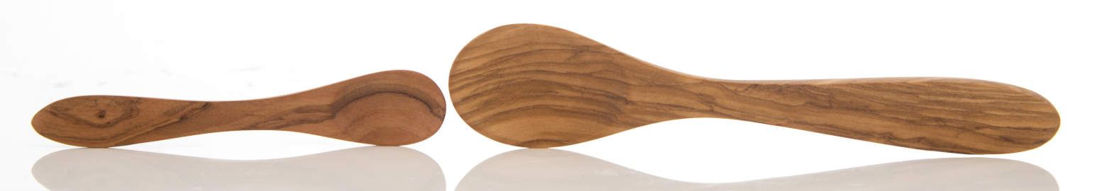 Hochwertige, handgefertigte Holzspatel aus Ischler Holzhandwerk, perfekt für Küche und Bar.