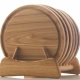 Hölzerne Untersetzer aus Ischler Holzhandwerk, naturbelassen, nachhaltiges Küchenaccessoire.