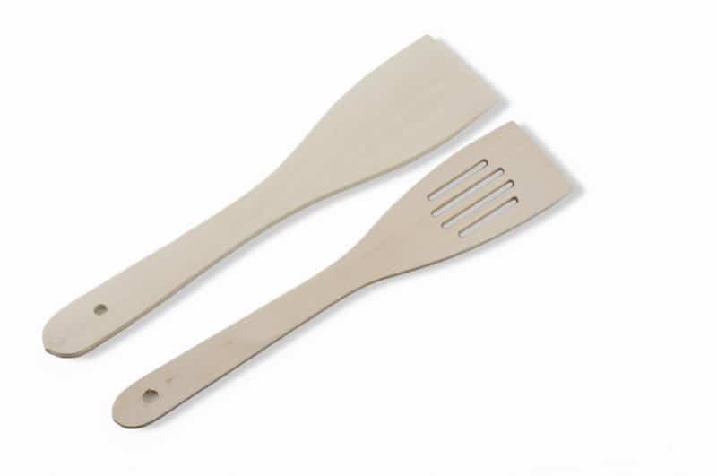 Pfannenwender mit und ohne Schlitze