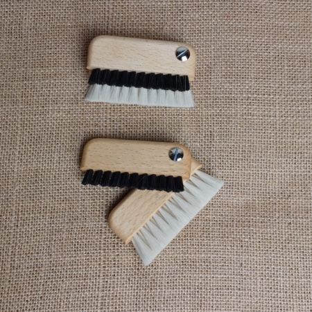 Hochwertige Holzhandwerks-Schleifbürsten für präzises Schleifen, versatile Werkzeuge aus Österreich.