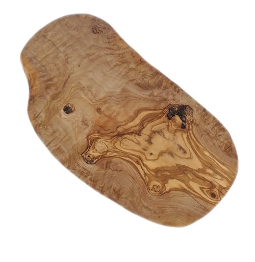 Hochwertiger Olivenholzteller mit einzigartiger Maserung, handgefertigt von Ischler Holzhandwerk.