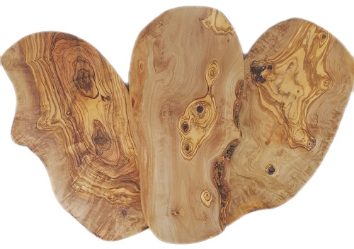 Hochwertiges Holzprodukt mit natürlicher Maserung aus Österreich.