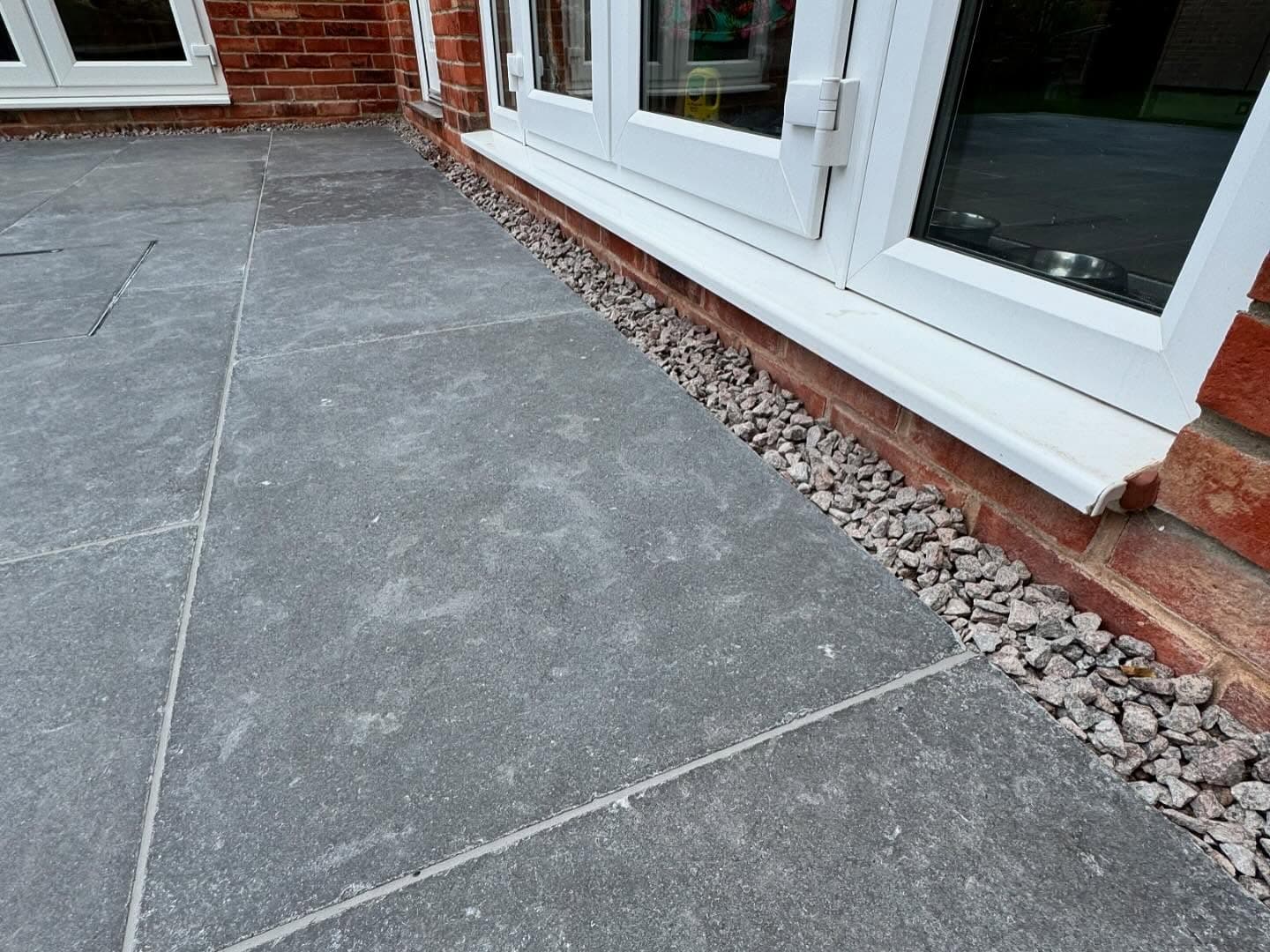 new-build-new-patio digger