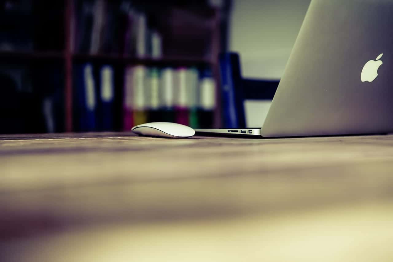 Mac Apple computer
