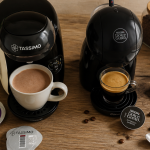 tassimo ou dolce gusto deux machines à café côte à côte