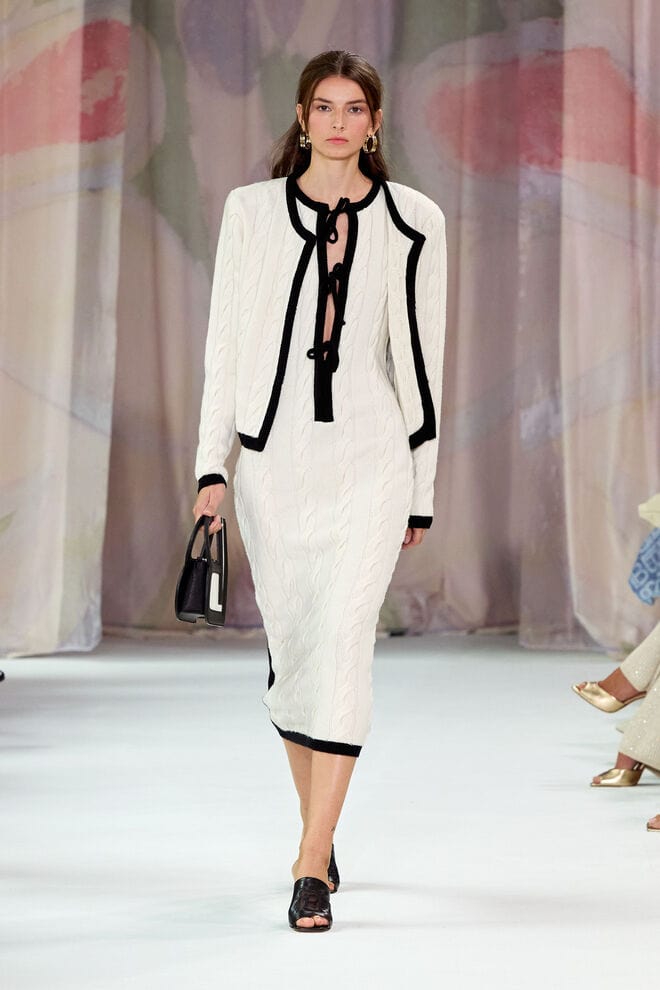 Nuova collezione moda donna di tendenza primavera estate 2026, sfilata Laura Biagiotti a Milano Fashion