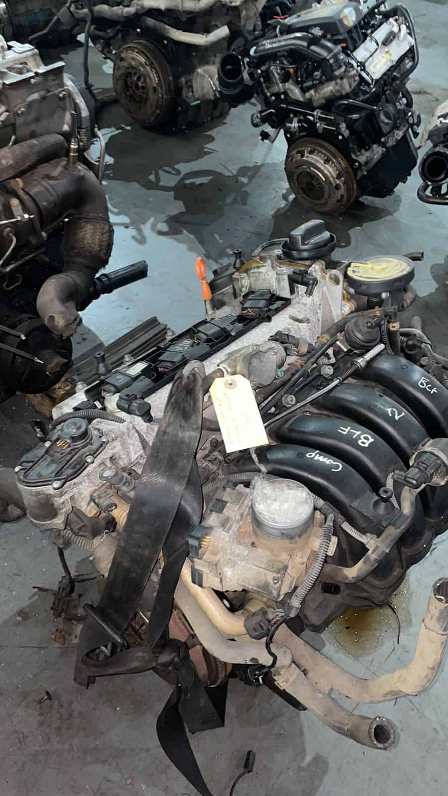 VOLKSWAGEN GOLF 5 1.6 BLF Engine - Image 4