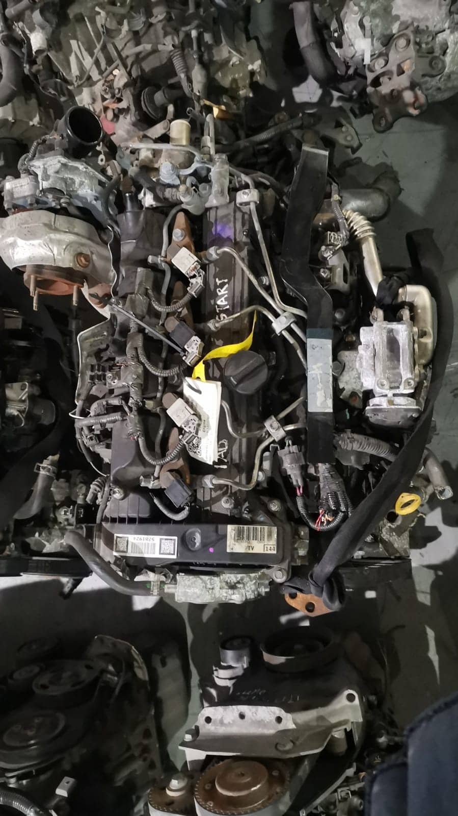 Toyota 2.2 D4D 1AD Injectors Outside engine