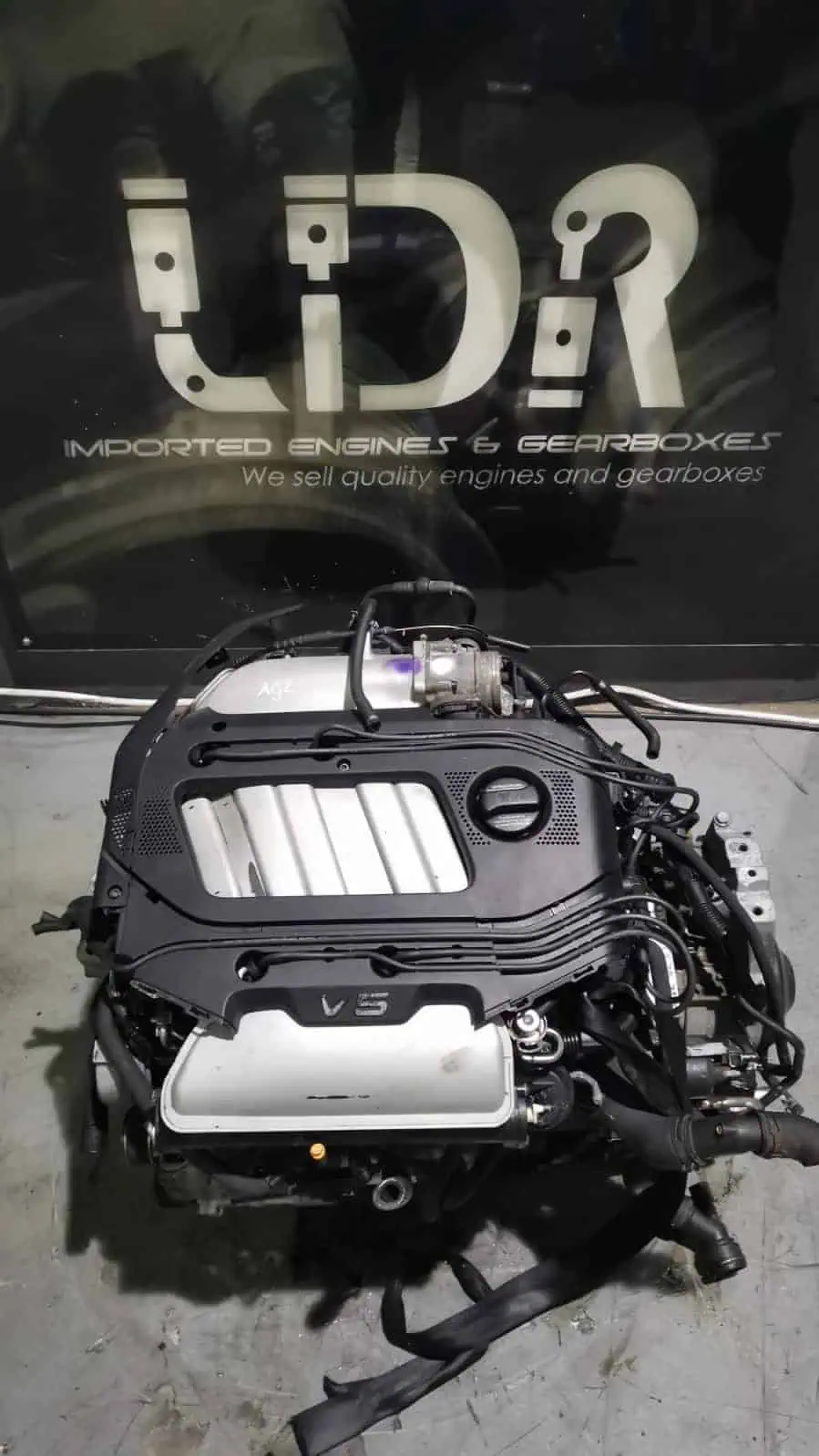 VOLKSWAGEN V5 2.3 AGZ Engine