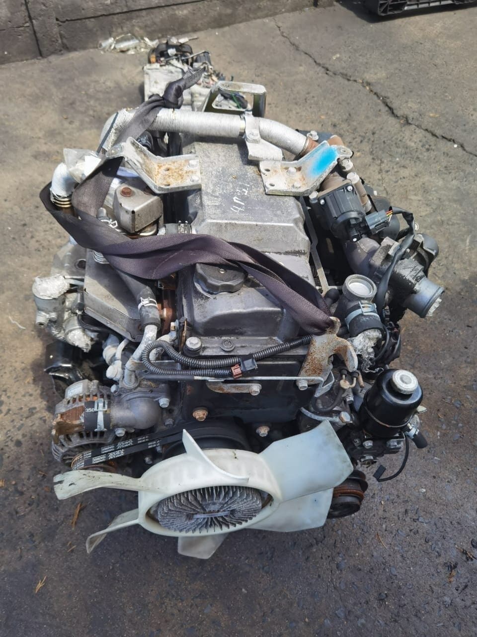 Mitsubishi Pajero 3.2 TD 4M41 engine - Image 4