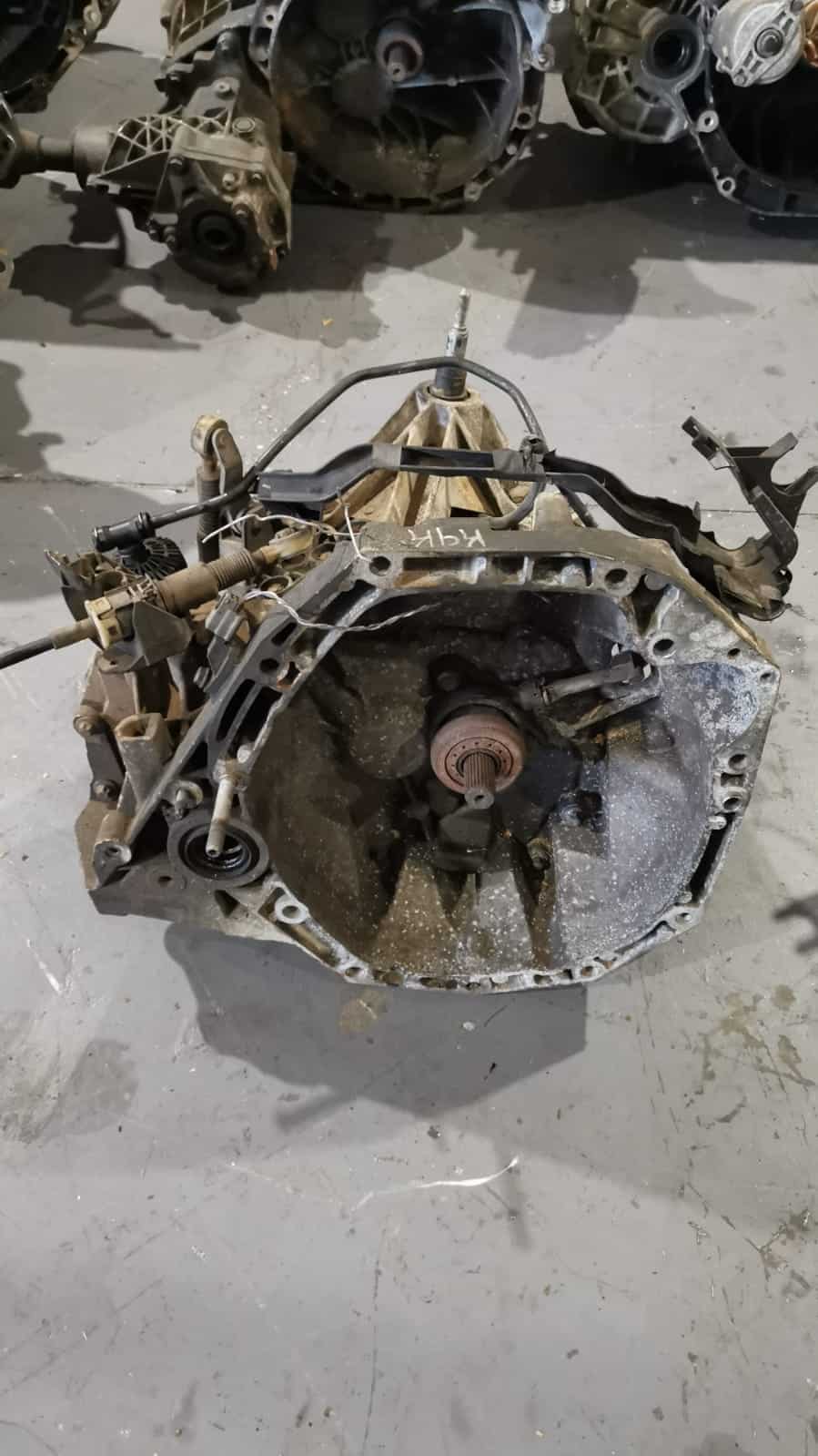 Renault 1.5dci k9k front starter manual gearbox