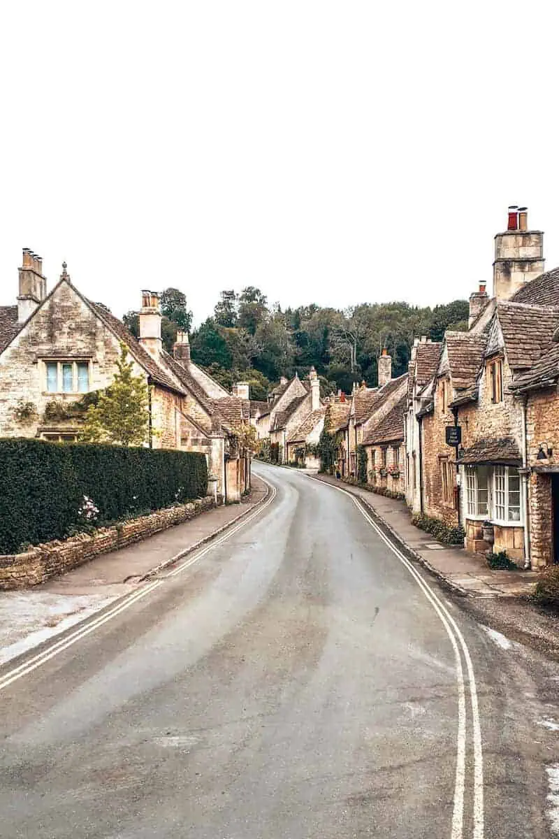 Quaint and traditional cottages in an old English village