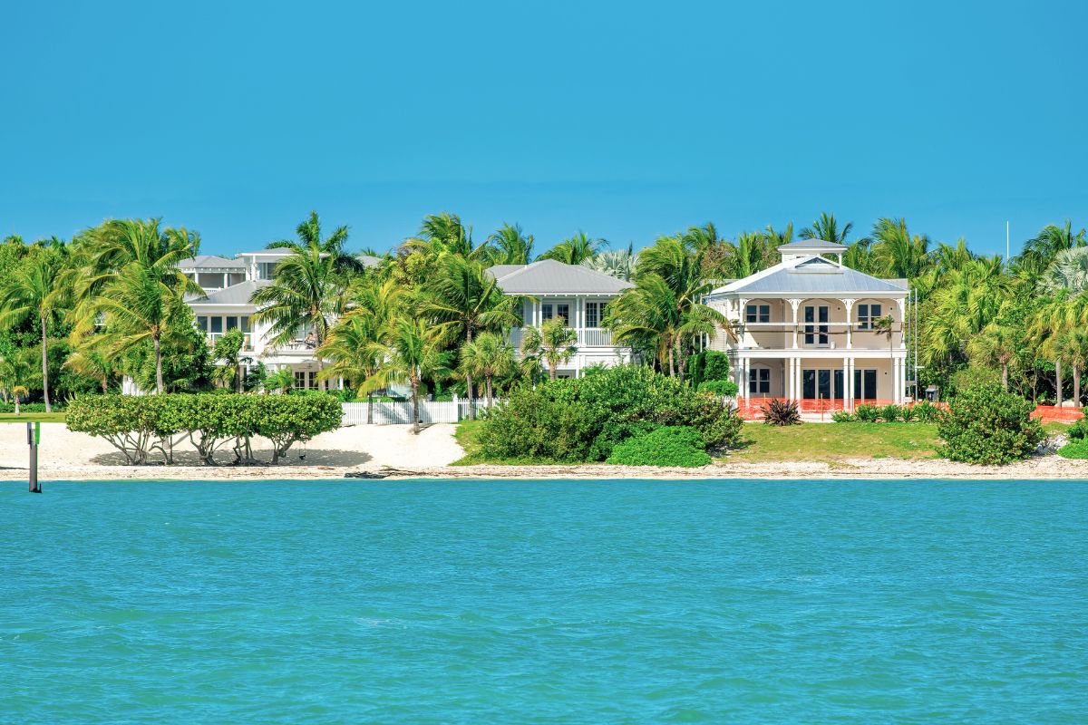 Grand houses along the water in the tropical Florida Keys in the USA
