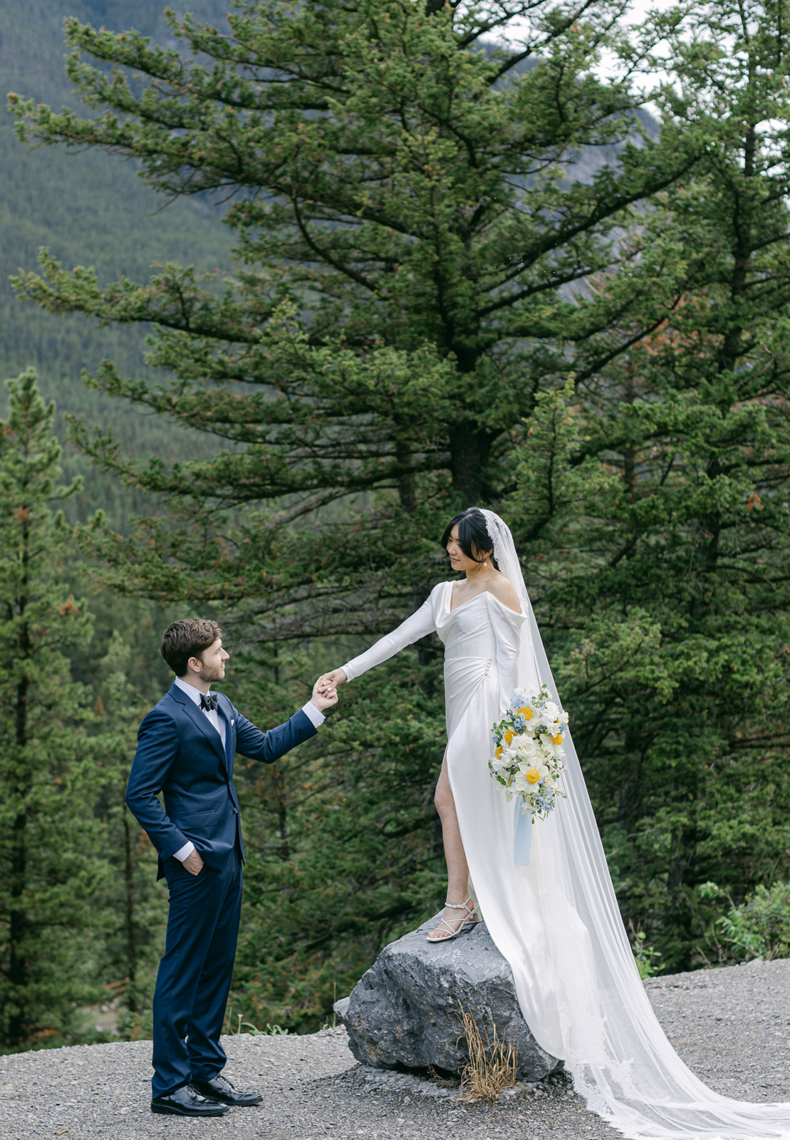 Pros and Cons of Eloping