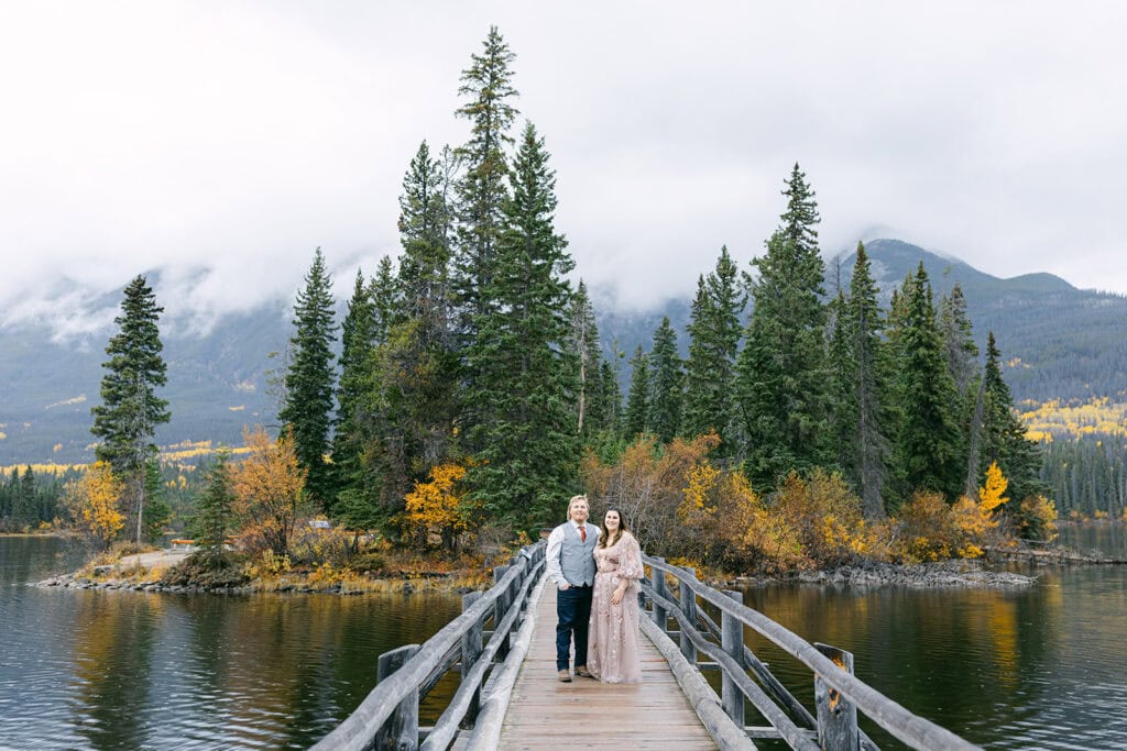 Jasper elopement ceremony beside a scenic lake in the Rockies