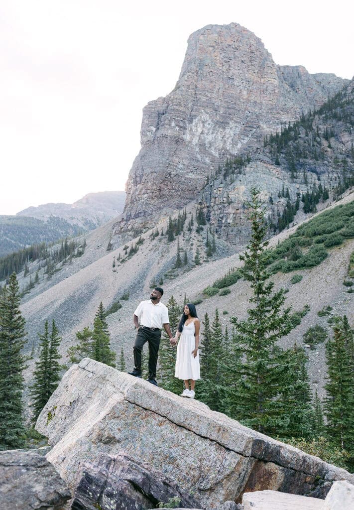 Creative proposal ideas featuring scenic destinations, thoughtful details, and unique engagement moments