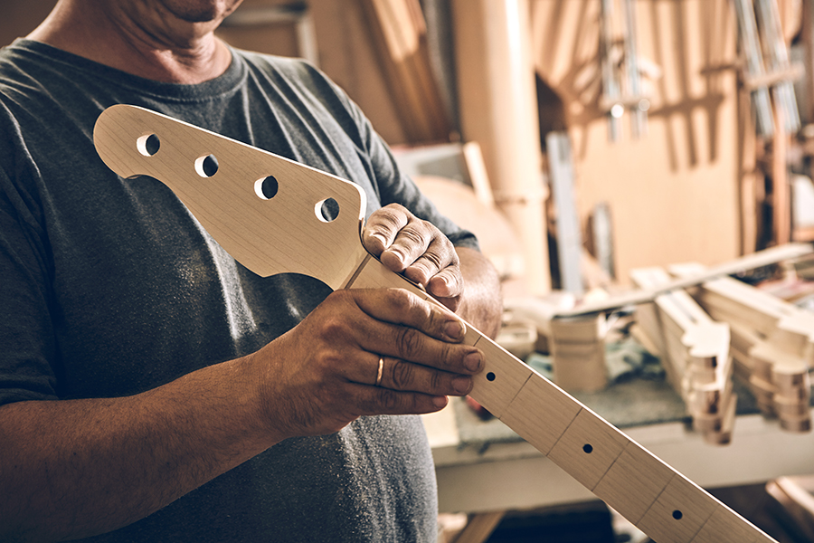 Los Angeles Guitar Luthier School