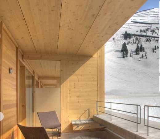 מלון CRYSTAL אוברגורגל