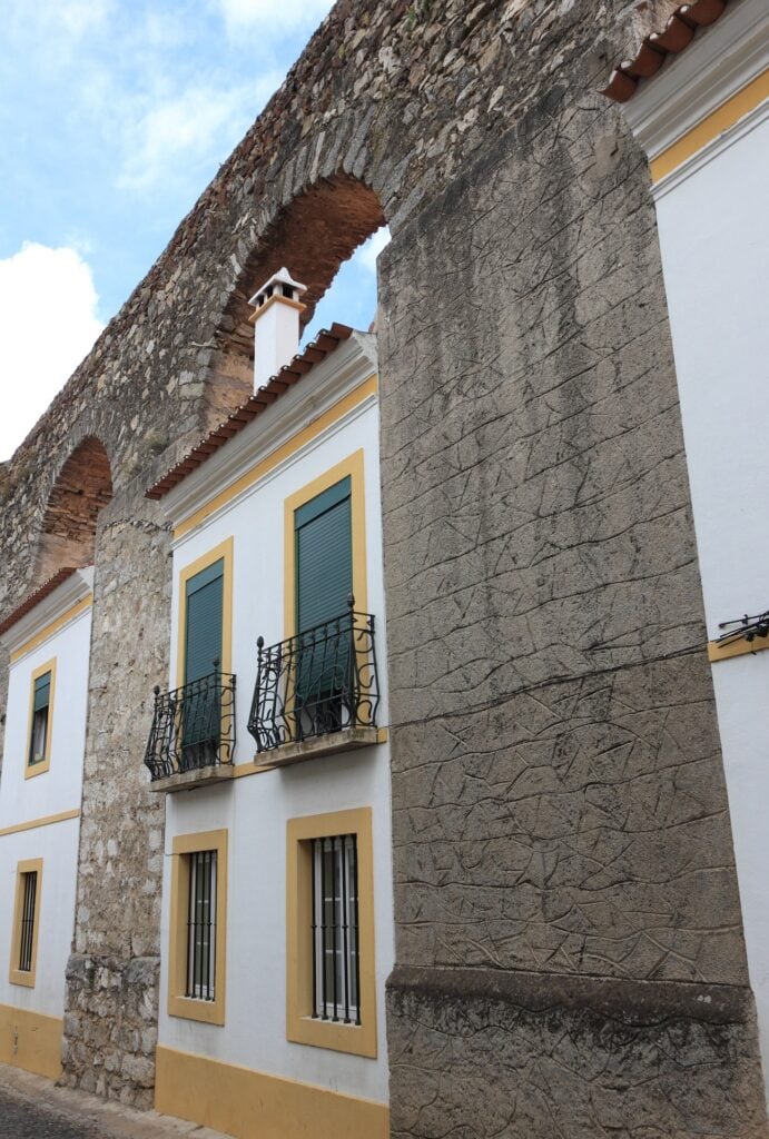 Evora Portugal - AQUADUCT
